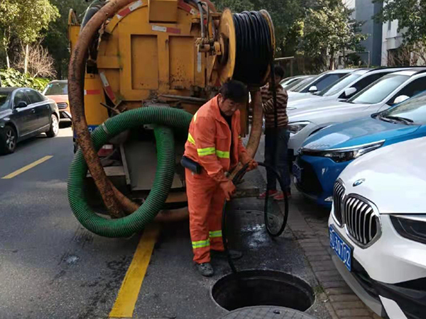 文圣排污管道清淤