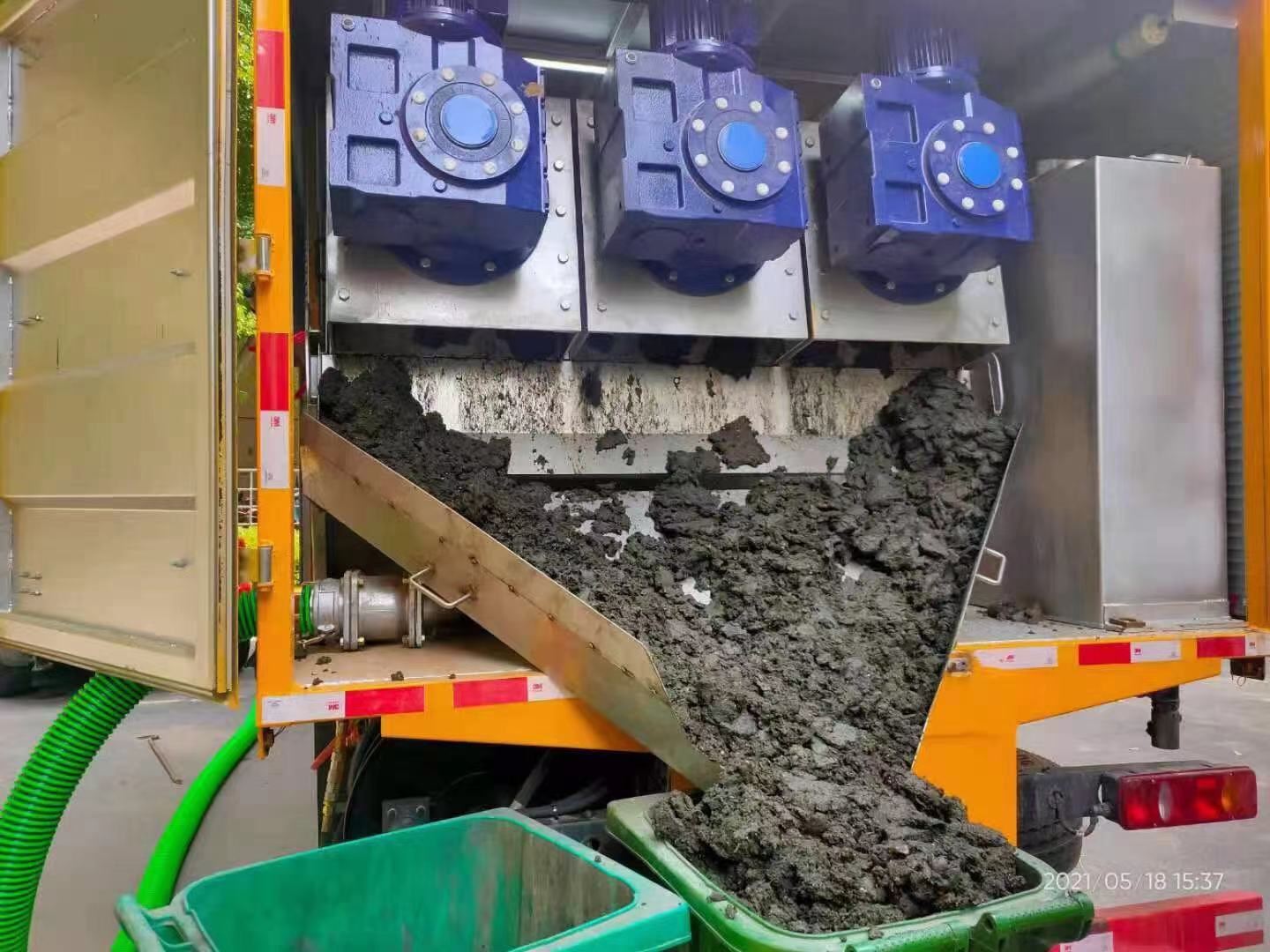 文圣化粪池清掏城市维护站-泥浆净化干湿分离处理