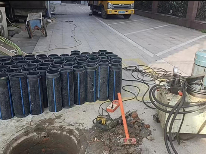 文圣PE置换管厂家 DN315置换管 非开挖管短管置换